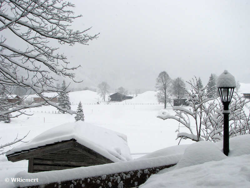 Zur Bildergalerie 'Ostersonntag, Kandersteg' bitte hier klicken Ruedihus