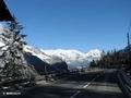 Hauptstrasse in Ri Spiez, Blick ins Kandertal mit Fromberghöre und Niesen