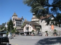 Wendeplatte am Ende der Seestrasse mit Restaurant Schlosspintli / Spiez