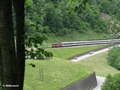 Bahnstrecke mit Interregio, Gotthardstrasse bei Riedmatt