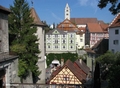 Blick vom Schlossgarten Neues Schloss in Ri Katholische Pfarrkirche