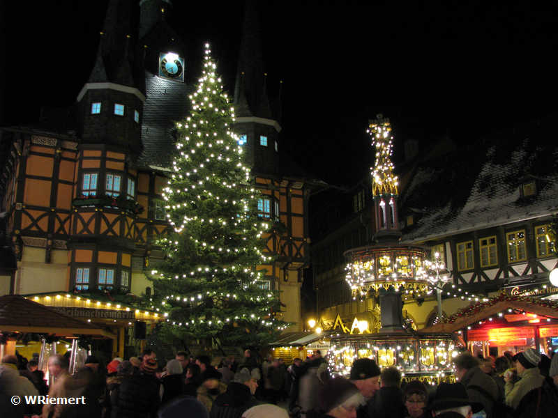 Zur Bildergalerie 'Weihnachtsmarkt' bitte hier klicken! Weihnachtsmarkt