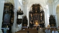 Stadtpfarrkirche St. Paul, Innenraum mit Altar