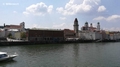 Fritz-Schaeffer-Promenade mit Kirche St. Michael, Rathaus/Altes Zollamt, Altes Rathaus und der Dom St. Stephan (von Links)