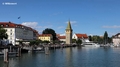 Hafenplatz mit Hotels und Mangturm