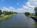 Auf der Brücke Brielower Straße über den Silokanal