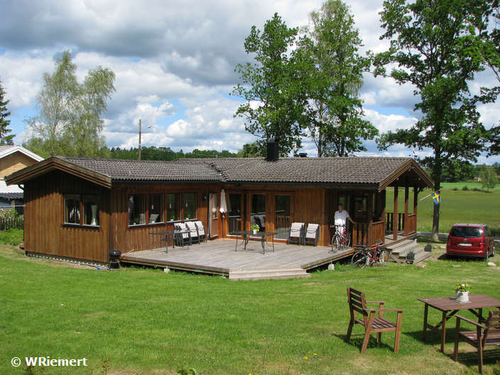Zur Bildergalerie Haus bitte hier klicken Haus Rueckseite
