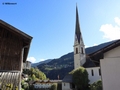 Moos Zentrum mit der Pfarrkirche, im Hintergrund der OT Platt